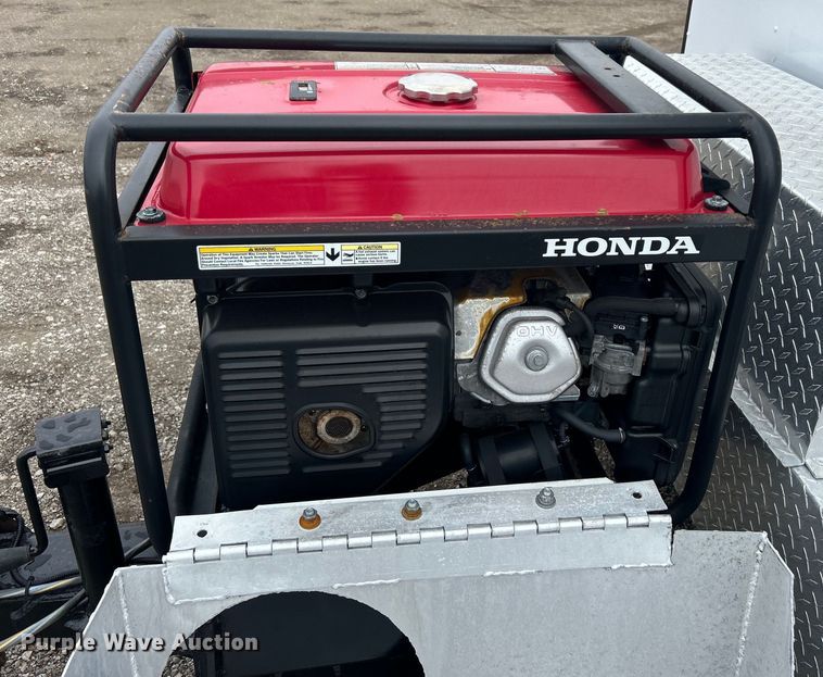 image for item EG1269 1995 Wil-Ro, Inc fiber optic trailer