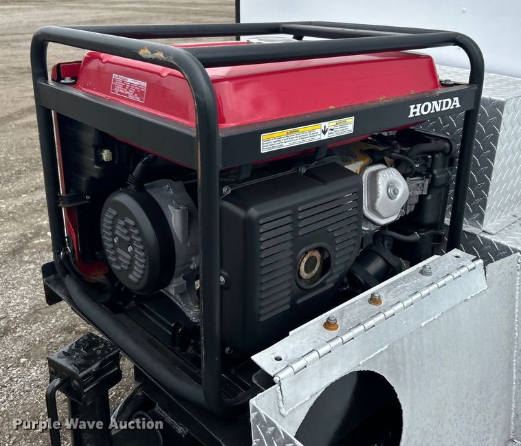 image for item EG1269 1995 Wil-Ro, Inc fiber optic trailer