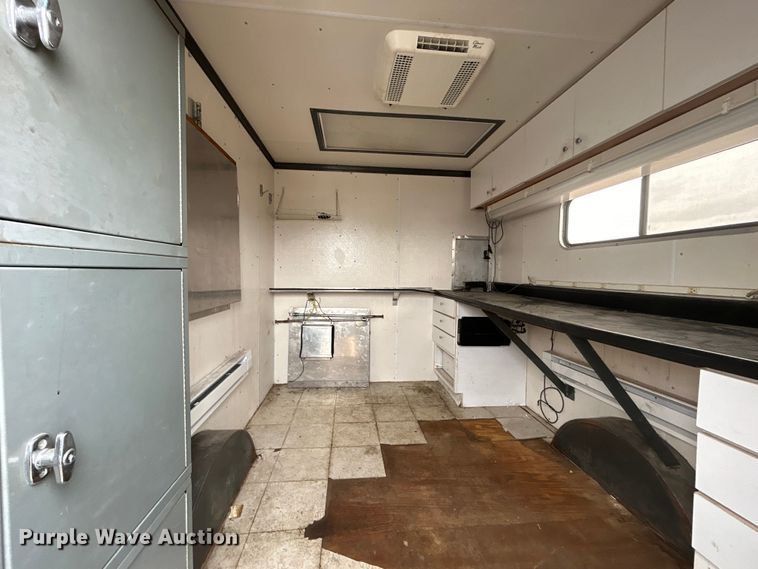 image for item EG1269 1995 Wil-Ro, Inc fiber optic trailer