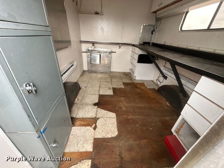 image for item EG1269 1995 Wil-Ro, Inc fiber optic trailer