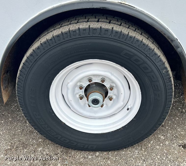 image for item EG1269 1995 Wil-Ro, Inc fiber optic trailer