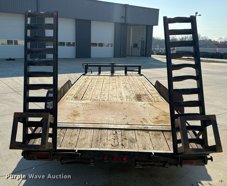 image for item EH6521 2003 Maxwell utility trailer