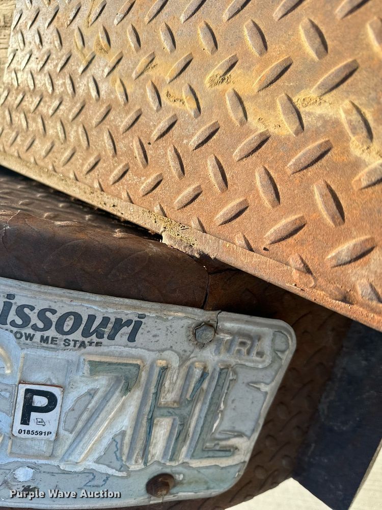 image for item EH6521 2003 Maxwell utility trailer