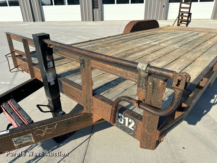 image for item EH6521 2003 Maxwell utility trailer