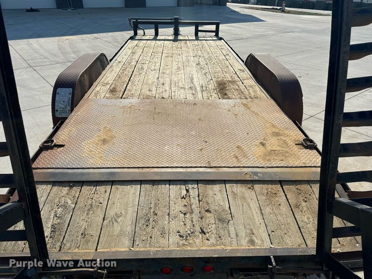 image for item EH6521 2003 Maxwell utility trailer