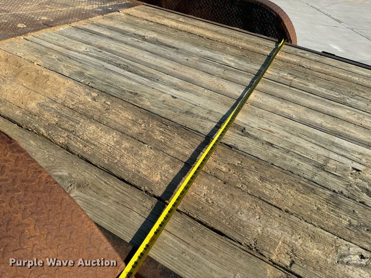 image for item EH6521 2003 Maxwell utility trailer