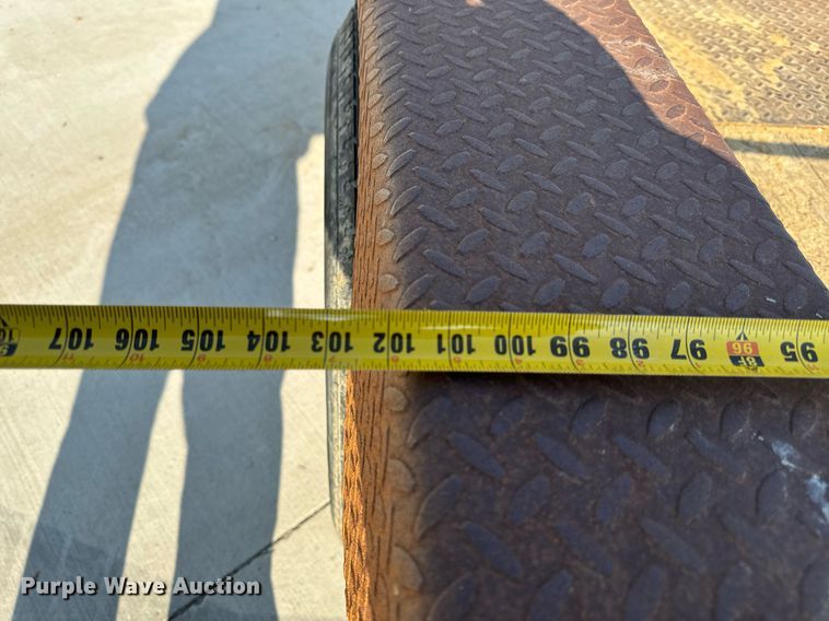 image for item EH6521 2003 Maxwell utility trailer