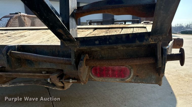 image for item EH6521 2003 Maxwell utility trailer