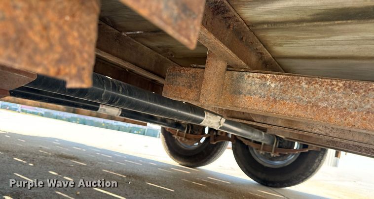 image for item EH6521 2003 Maxwell utility trailer