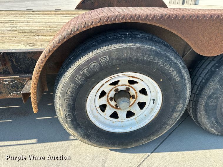 image for item EH6521 2003 Maxwell utility trailer