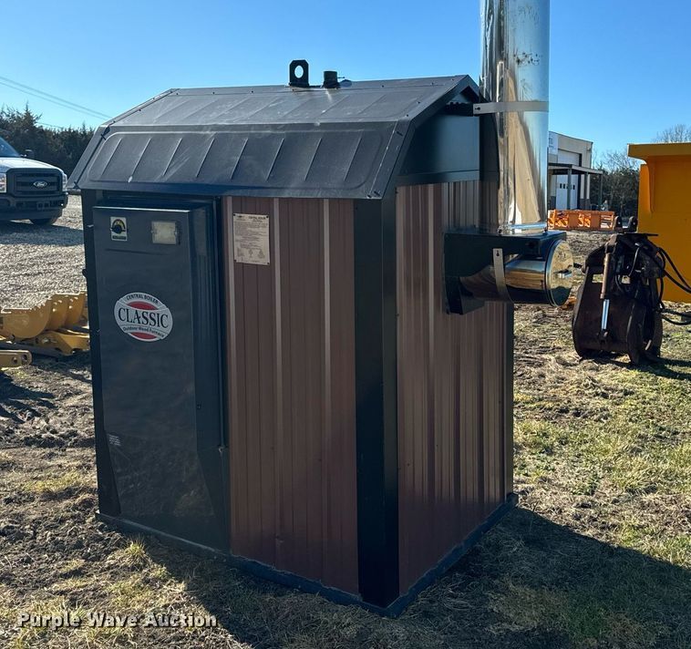 image for item EH6543 2007 Central Boiler Inc. CL5036 wood furnace