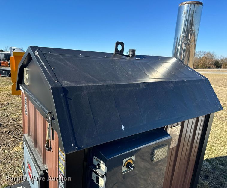 image for item EH6543 2007 Central Boiler Inc. CL5036 wood furnace