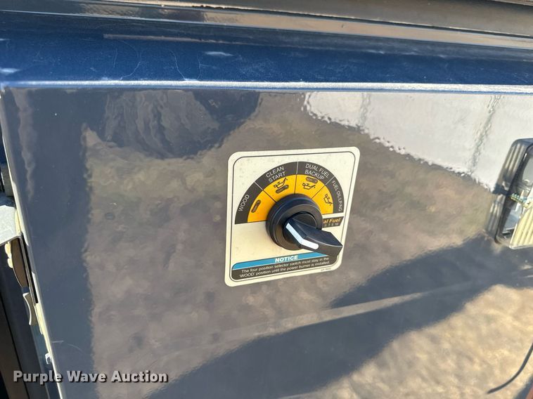 image for item EH6543 2007 Central Boiler Inc. CL5036 wood furnace