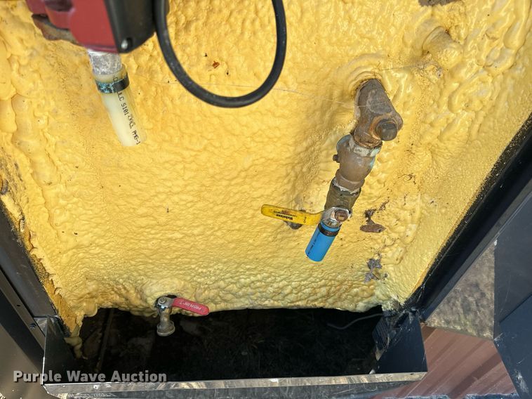 image for item EH6543 2007 Central Boiler Inc. CL5036 wood furnace