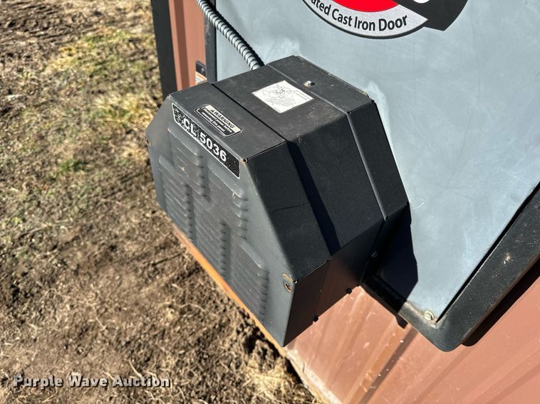 image for item EH6543 2007 Central Boiler Inc. CL5036 wood furnace