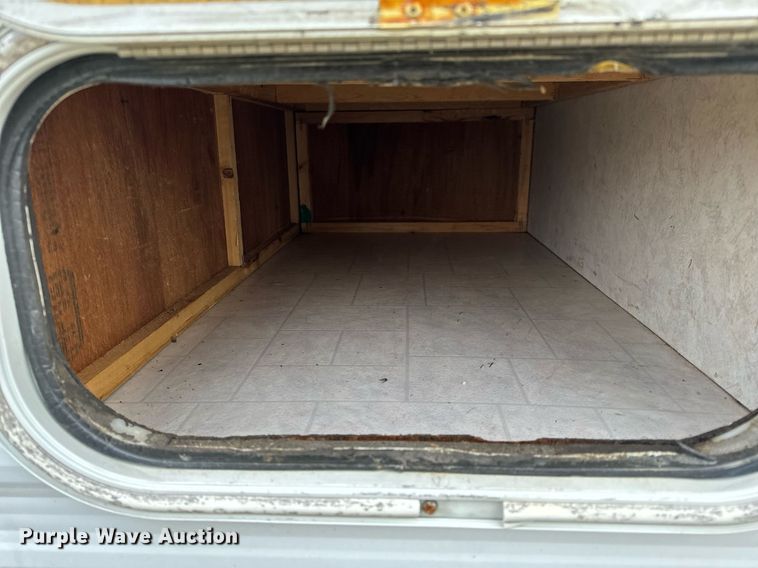 image for item EH6571 2001 Nomad camper