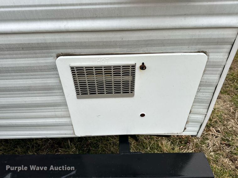 image for item EH6571 2001 Nomad camper