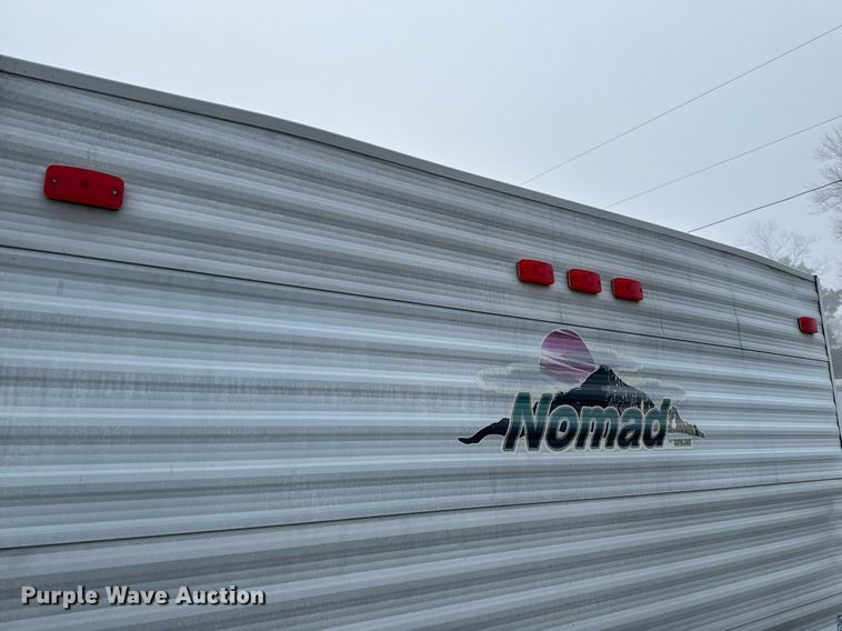 image for item EH6571 2001 Nomad camper