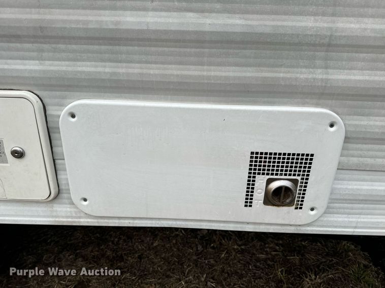 image for item EH6571 2001 Nomad camper