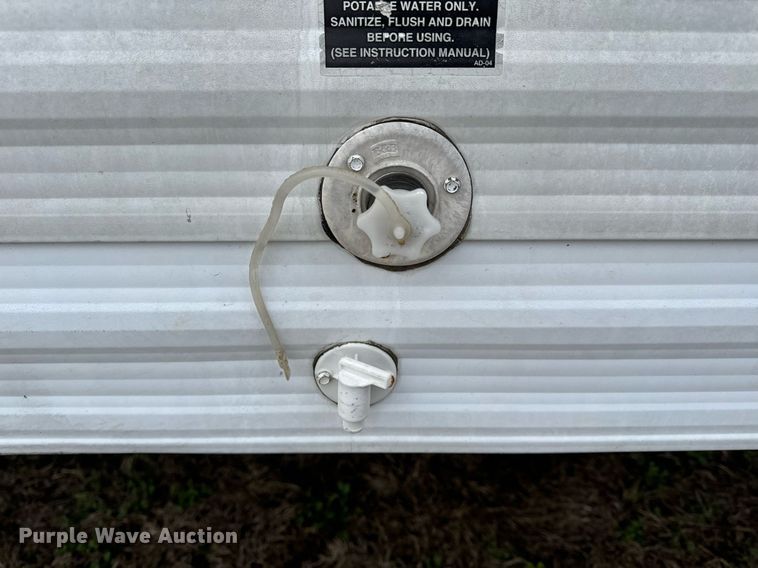 image for item EH6571 2001 Nomad camper