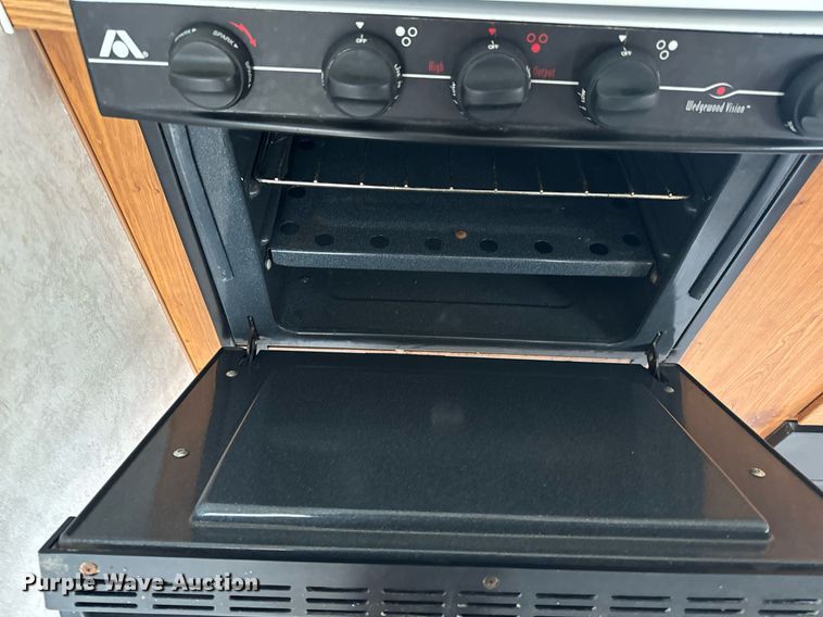 image for item EH6571 2001 Nomad camper