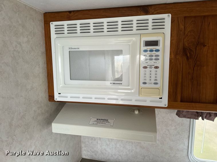 image for item EH6571 2001 Nomad camper