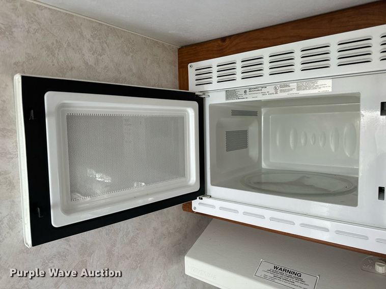 image for item EH6571 2001 Nomad camper