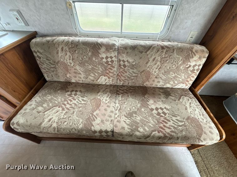 image for item EH6571 2001 Nomad camper