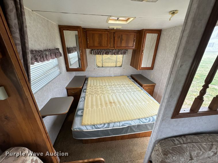 image for item EH6571 2001 Nomad camper