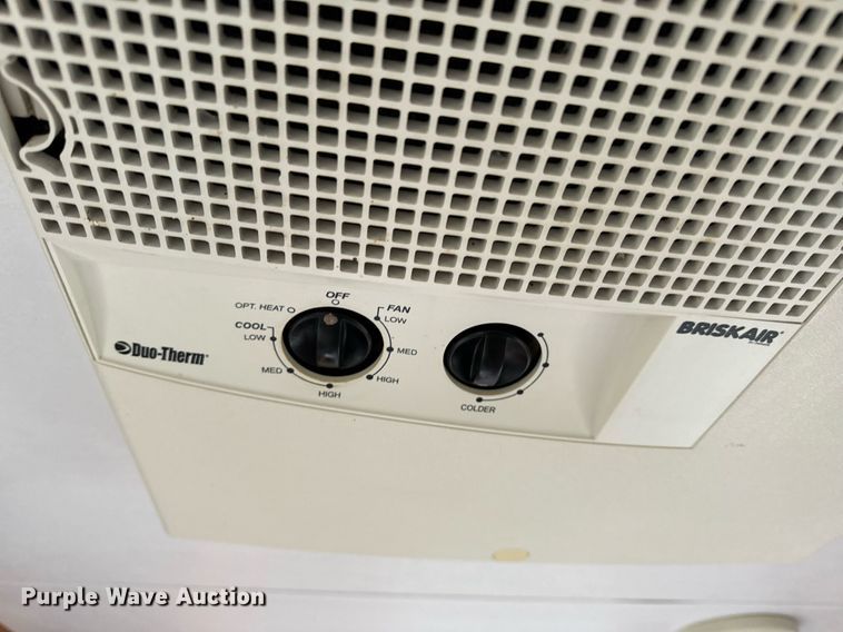 image for item EH6571 2001 Nomad camper