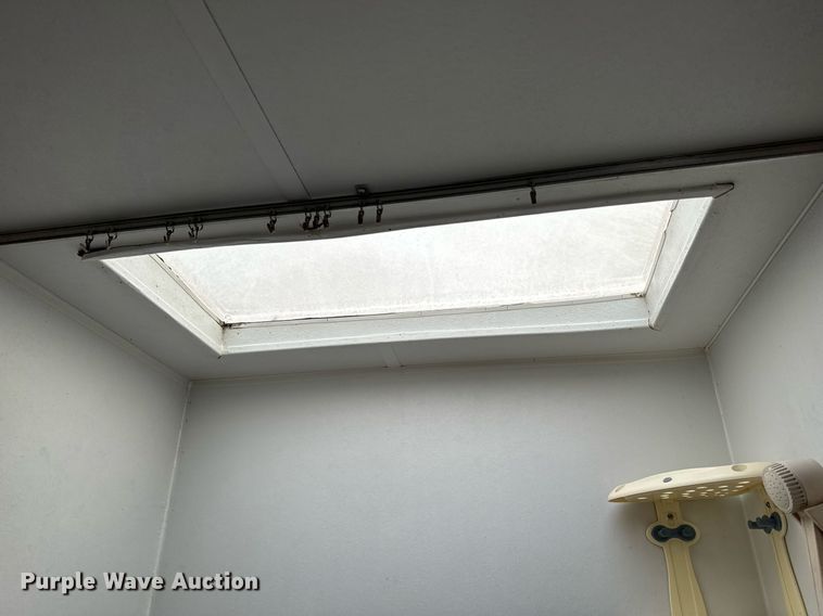 image for item EH6571 2001 Nomad camper