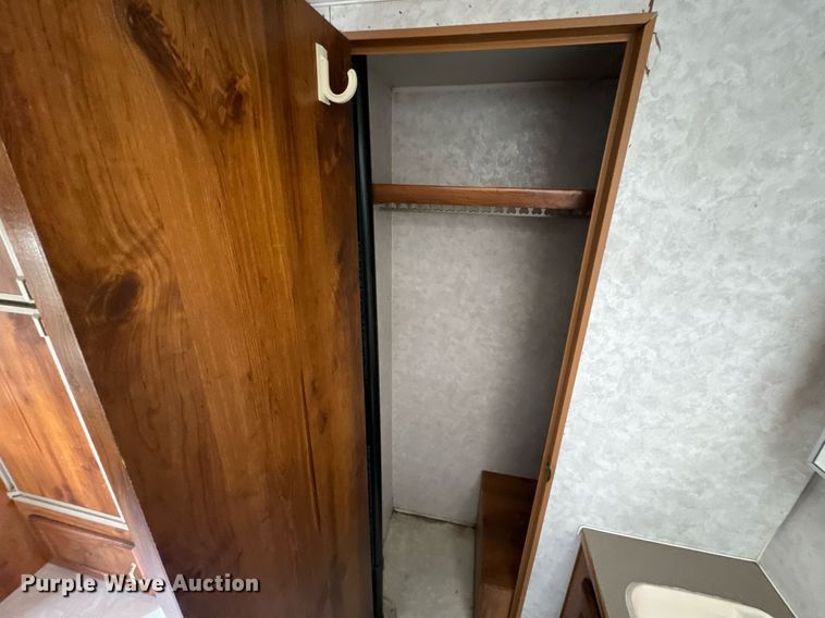 image for item EH6571 2001 Nomad camper