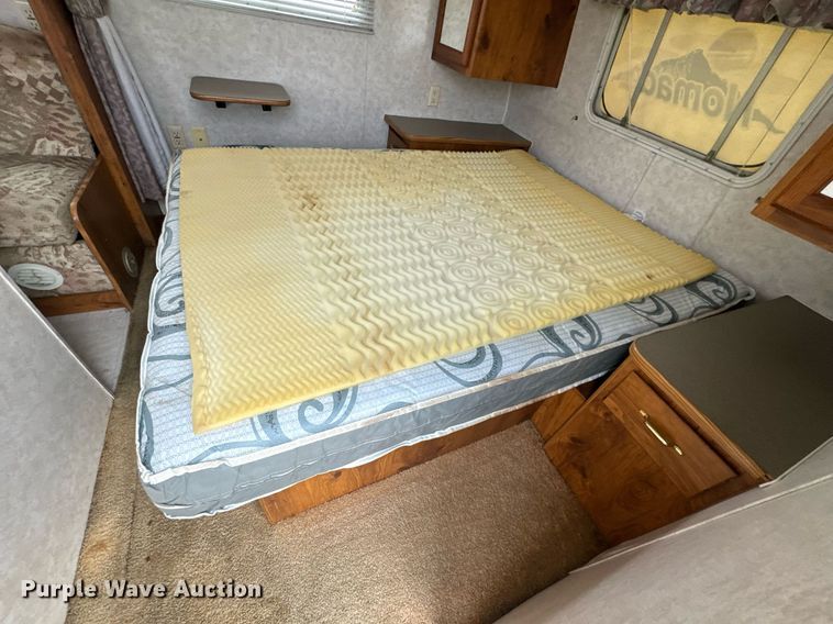 image for item EH6571 2001 Nomad camper