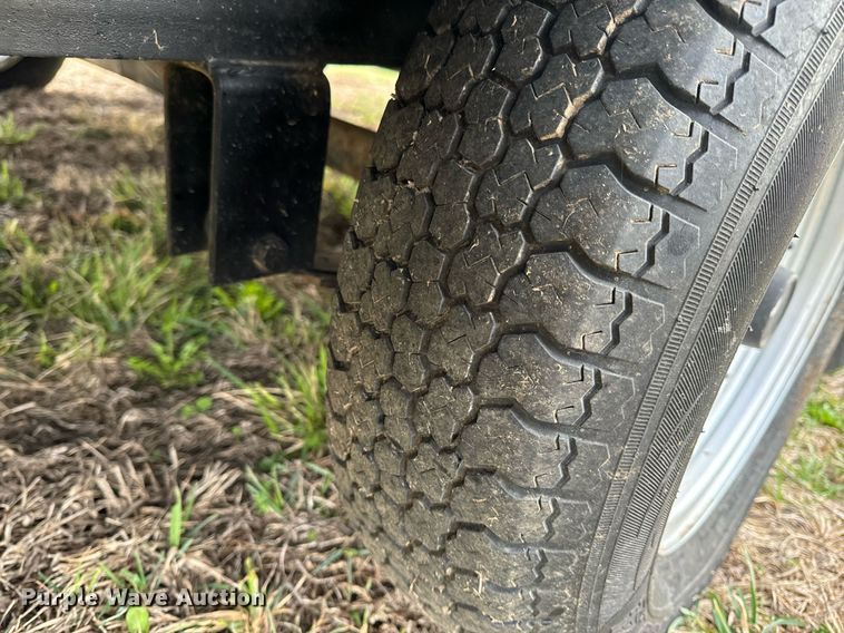 image for item EH6571 2001 Nomad camper