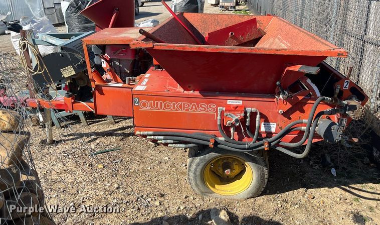 image for item EI0677 Ty-crop Quickpass  top dresser spreader