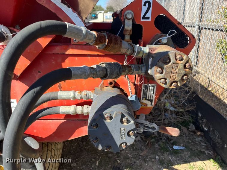 image for item EI0677 Ty-crop Quickpass  top dresser spreader