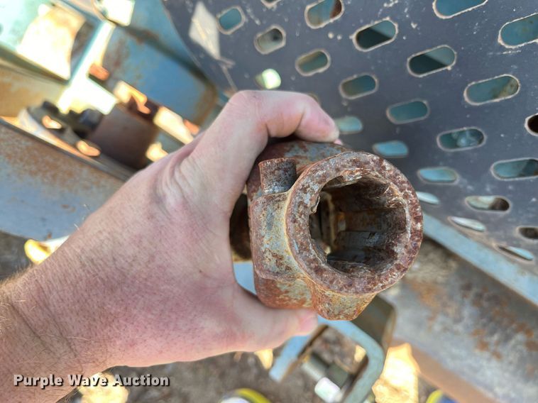 image for item EI0678 Southern Green  48 aerator