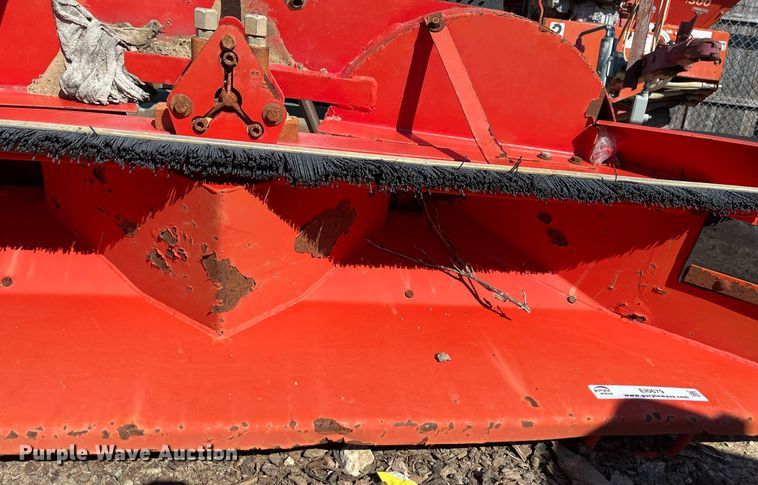 image for item EI0679 Ty-crop QP Twin Spinner top dresser/sand spreader