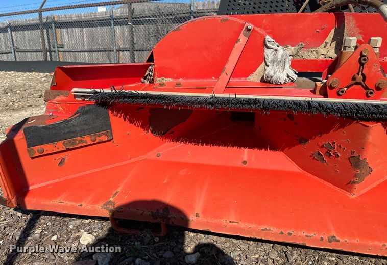 image for item EI0679 Ty-crop QP Twin Spinner top dresser/sand spreader