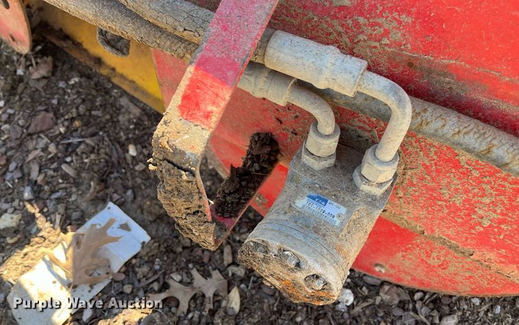 image for item EI0679 Ty-crop QP Twin Spinner top dresser/sand spreader