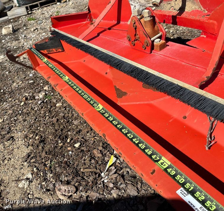 image for item EI0679 Ty-crop QP Twin Spinner top dresser/sand spreader