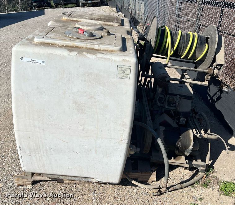 image for item EI0683 Turf sprayer