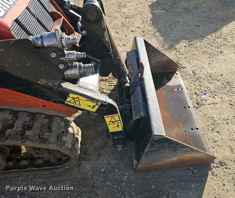 image for item EI3517 2018 Ditch Witch SK600 compact utility loader