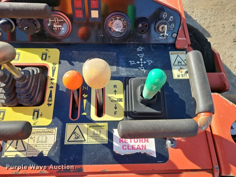 image for item EI3517 2018 Ditch Witch SK600 compact utility loader