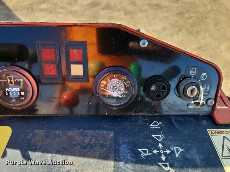 image for item EI3517 2018 Ditch Witch SK600 compact utility loader