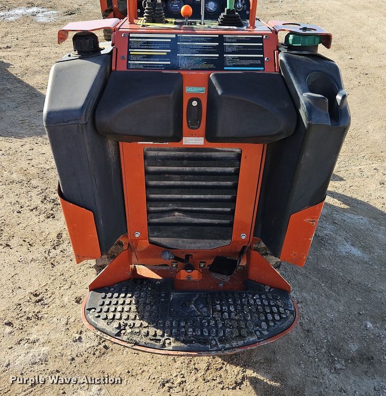 image for item EI3517 2018 Ditch Witch SK600 compact utility loader