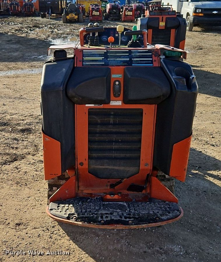 image for item EI3519 2018 Ditch Witch SK600 compact utility loader