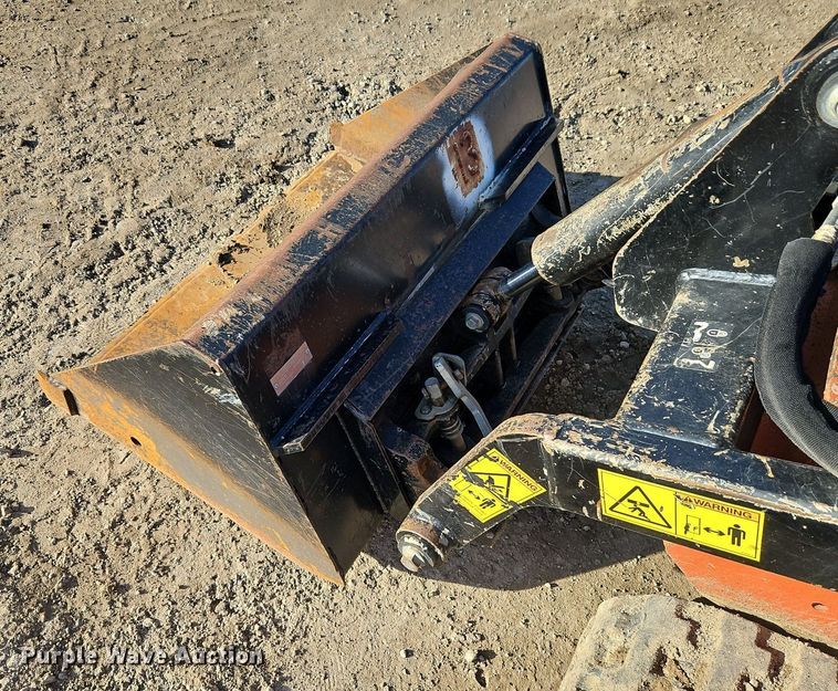 image for item EI3519 2018 Ditch Witch SK600 compact utility loader