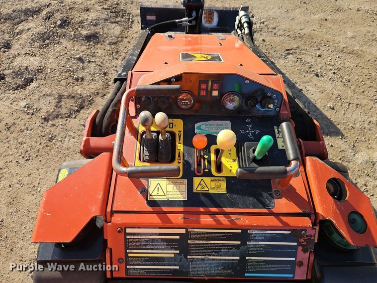 image for item EI3519 2018 Ditch Witch SK600 compact utility loader