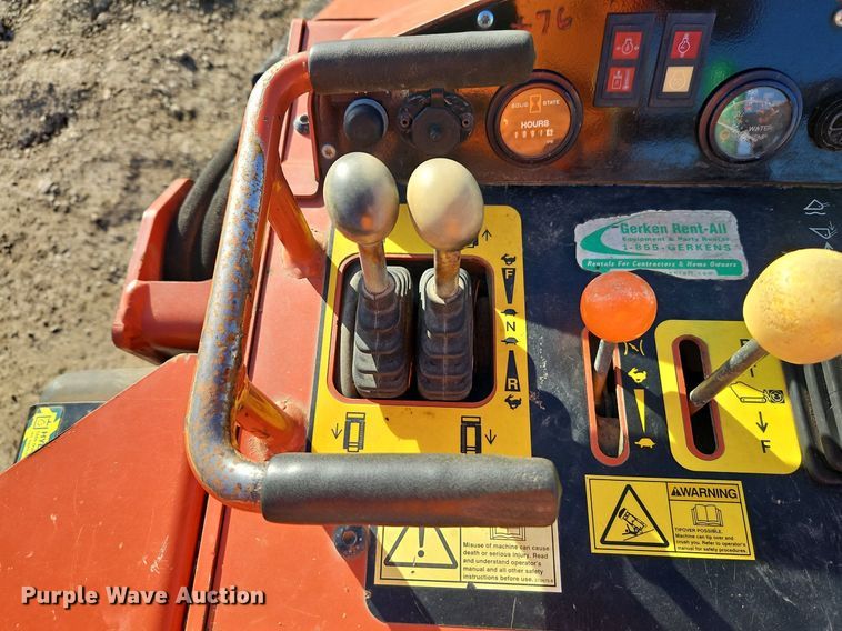 image for item EI3519 2018 Ditch Witch SK600 compact utility loader